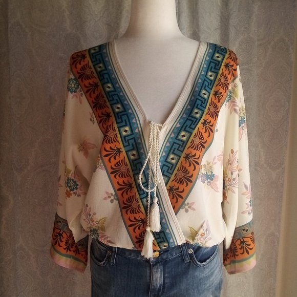 Flying Tomato Tops - NWOT Flying Tomato Boho Top